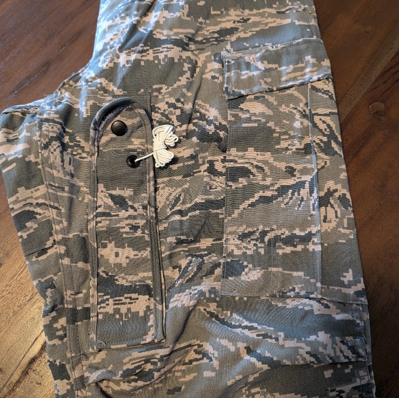 U.S. Air Force Tactical Flight Duty Trouser, Digital Camo - Picture 6 of 11